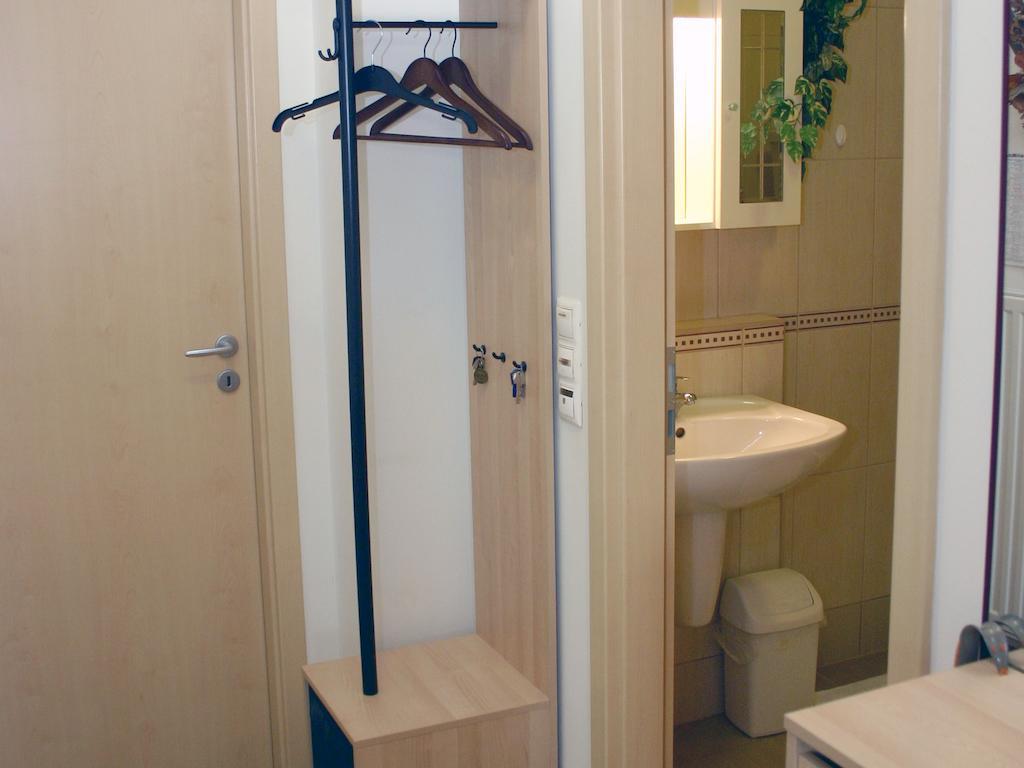 Arriva Apartment, Optional Indoor Parking Budapest Eksteriør billede