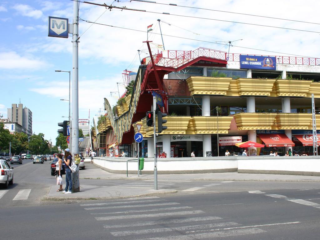 Arriva Apartment, Optional Indoor Parking Budapest Eksteriør billede