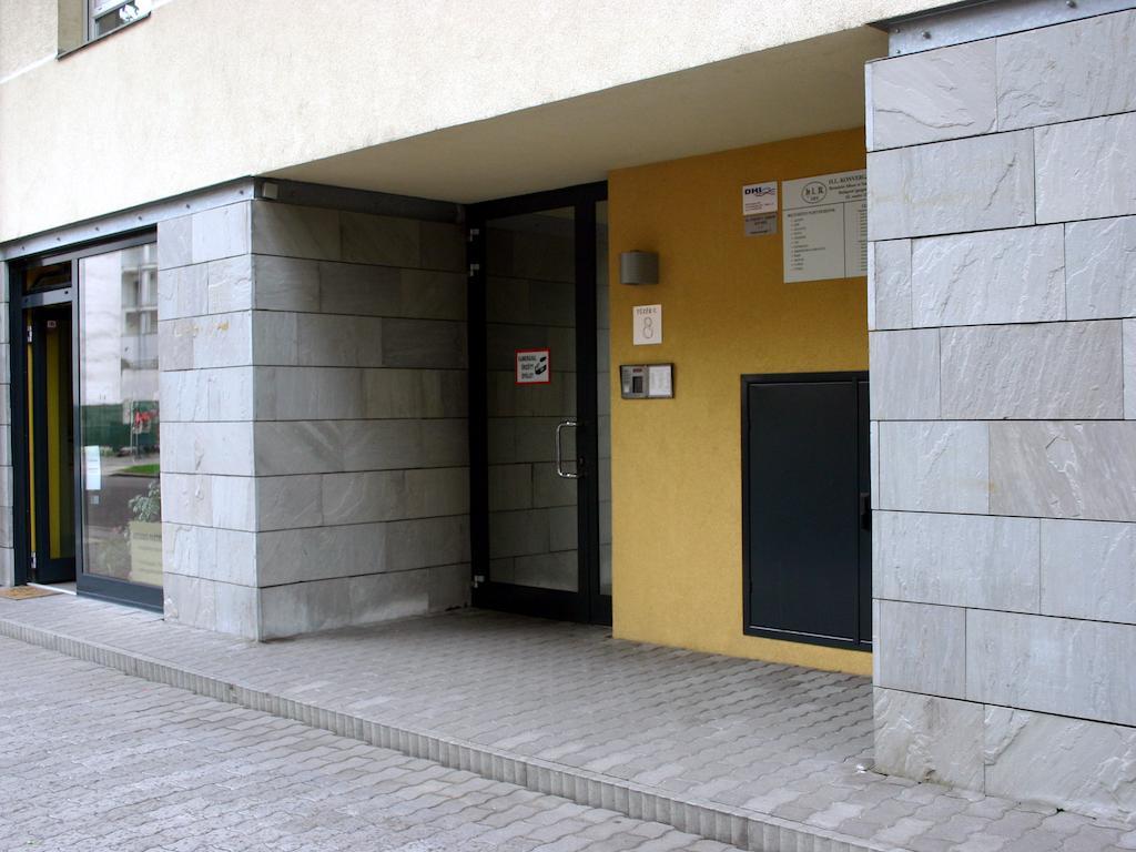 Arriva Apartment, Optional Indoor Parking Budapest Eksteriør billede