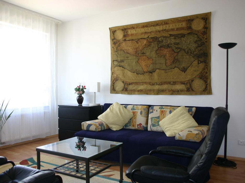 Arriva Apartment, Optional Indoor Parking Budapest Værelse billede